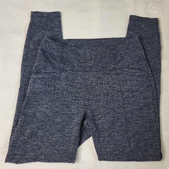 ATHLETA Herringbone Metro High Waisted Leggings. Medium Petite - Picture 6 of 16